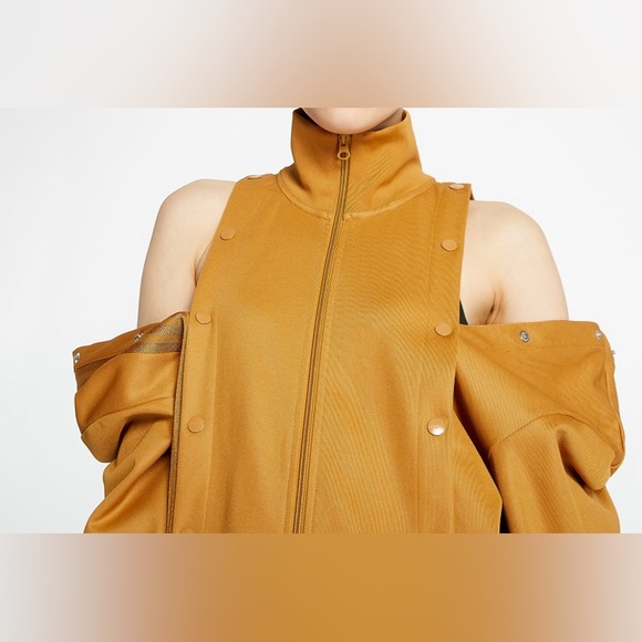 ✨Host pick✨NWT Adidas x Ivy Park Track Snap button Jacket in Mesa. - Picture 3 of 15